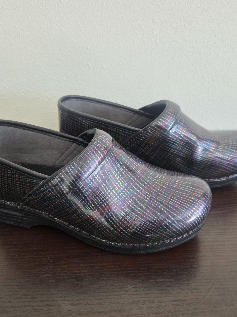 Dansko Slip On Clog Women Sz 40 (9.5-10) Metallic Prism Black Leather Comfort
